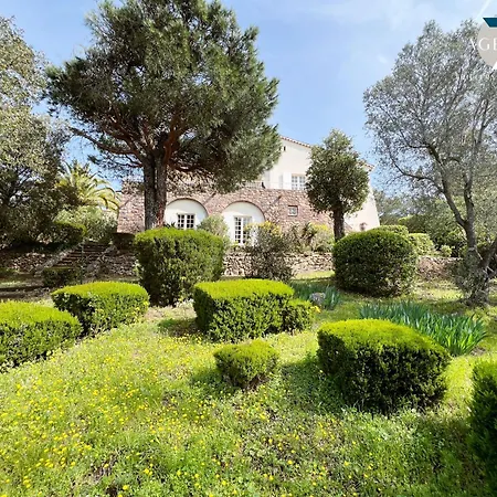 La Louarde בית נופש *